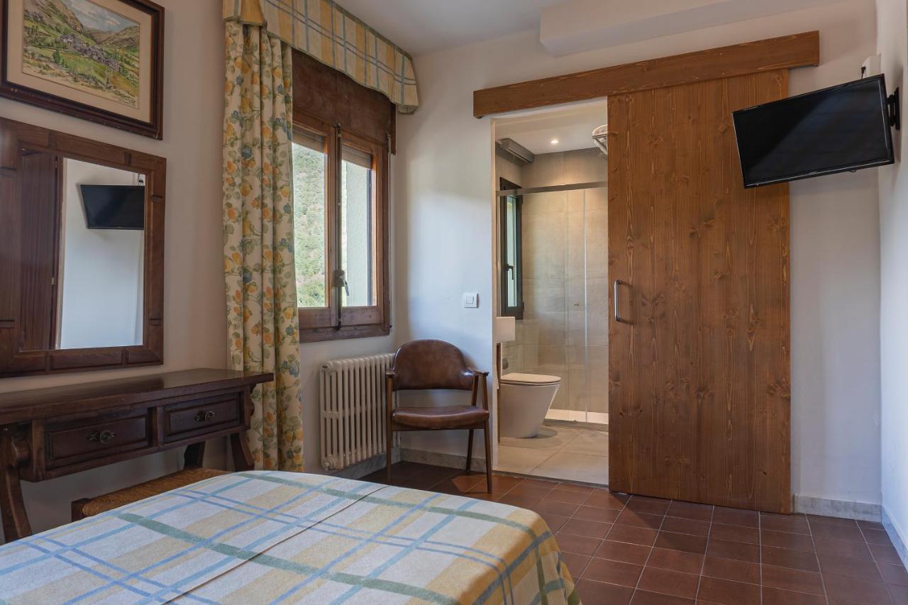 Hotel Cardos Ribera de Cardós Dış mekan fotoğraf