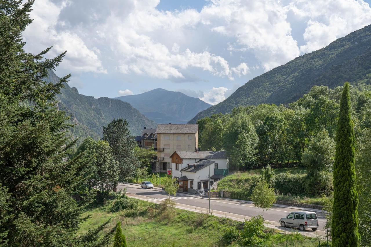 Hotel Cardos Ribera de Cardós Dış mekan fotoğraf