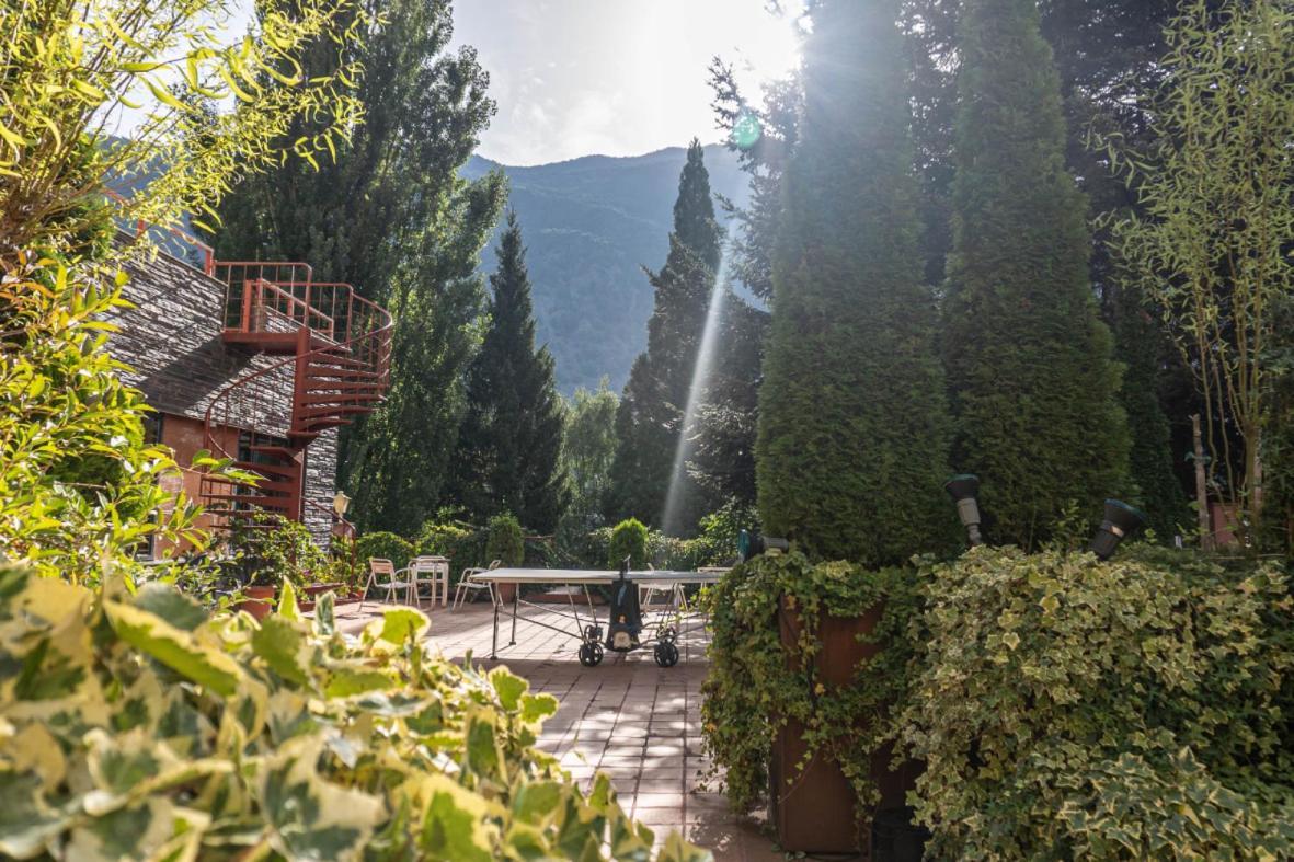 Hotel Cardos Ribera de Cardós Dış mekan fotoğraf